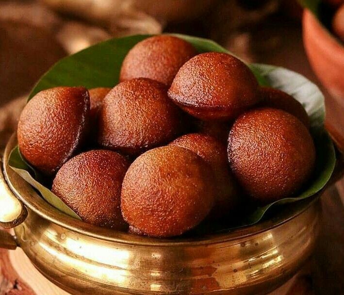 Homemade Unniyappam (8 pcs)